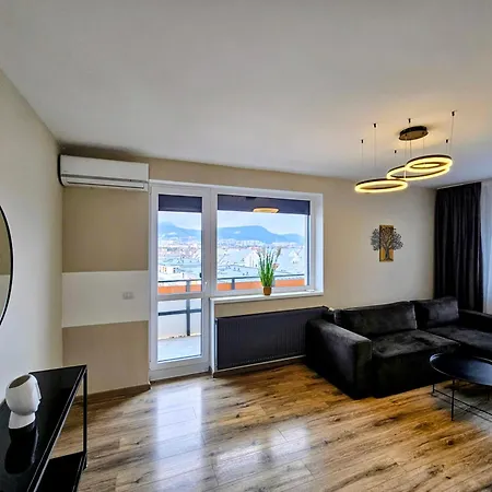 Almora Panoramic Apartamento Braşov